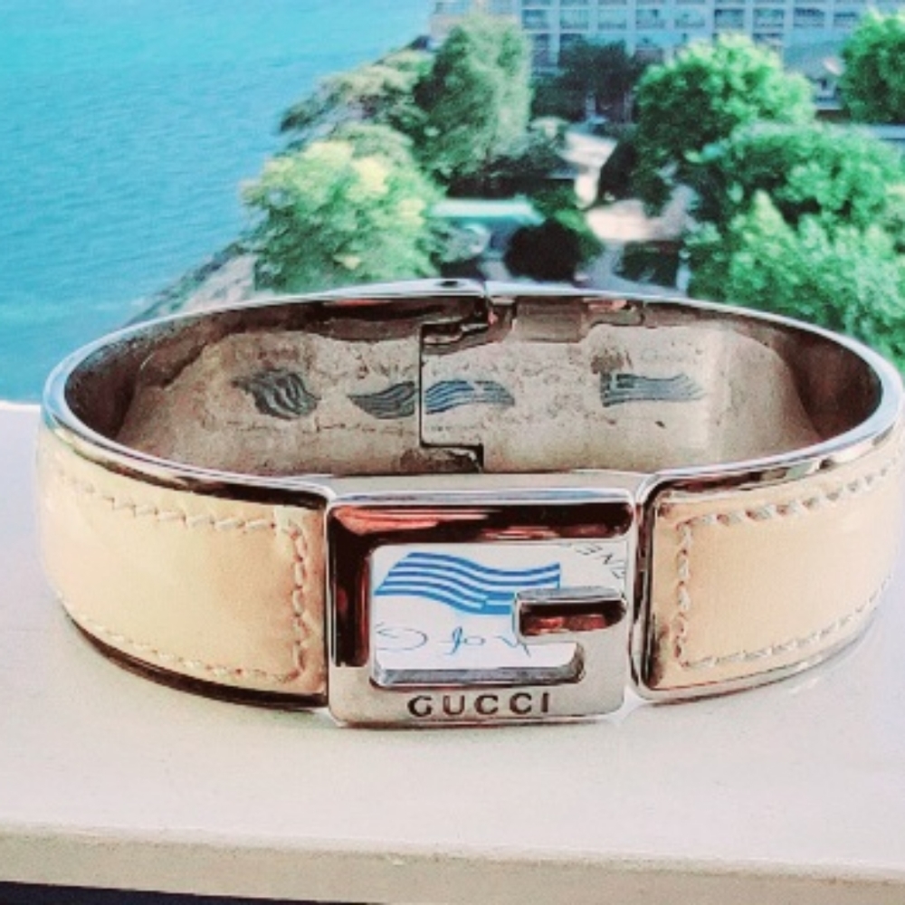 Gucci Leather Bangle Beige